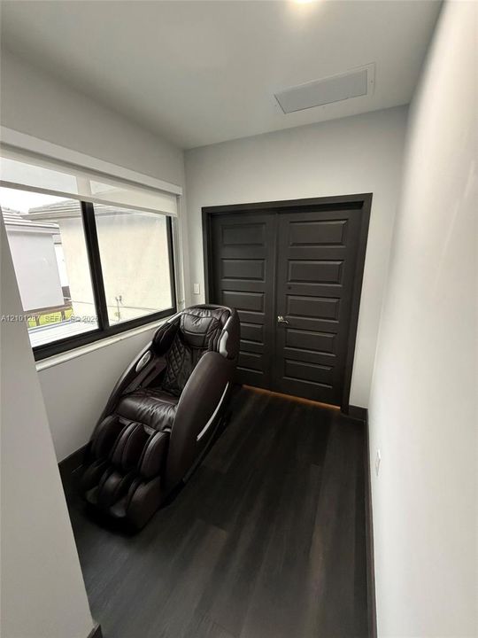 En Venta: $1,400,000 (5 camas, 3 baños, 3082 Pies cuadrados)