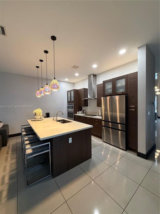 En Venta: $1,400,000 (5 camas, 3 baños, 3082 Pies cuadrados)