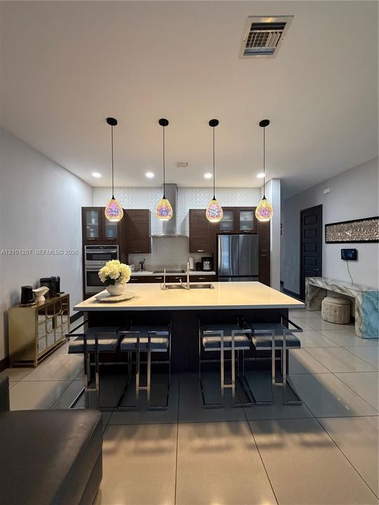 En Venta: $1,400,000 (5 camas, 3 baños, 3082 Pies cuadrados)