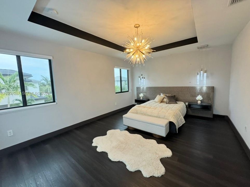 En Venta: $1,400,000 (5 camas, 3 baños, 3082 Pies cuadrados)