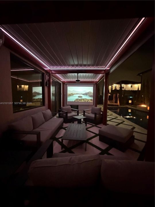 En Venta: $1,400,000 (5 camas, 3 baños, 3082 Pies cuadrados)