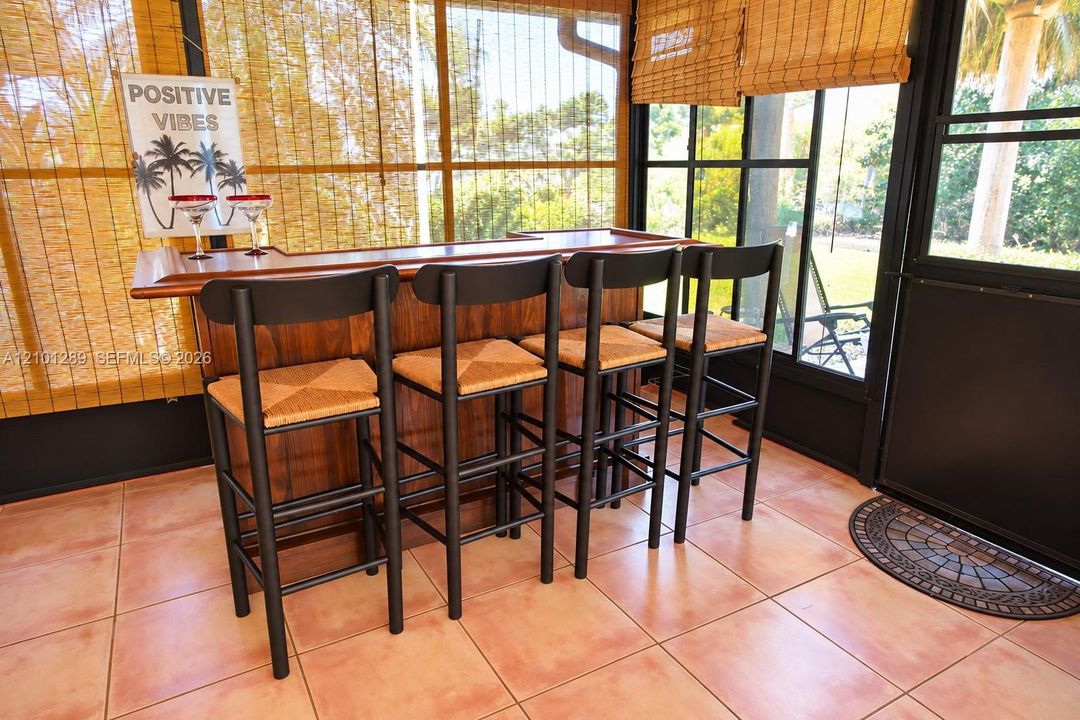 For Sale: $399,000 (3 beds, 2 baths, 1627 Square Feet)