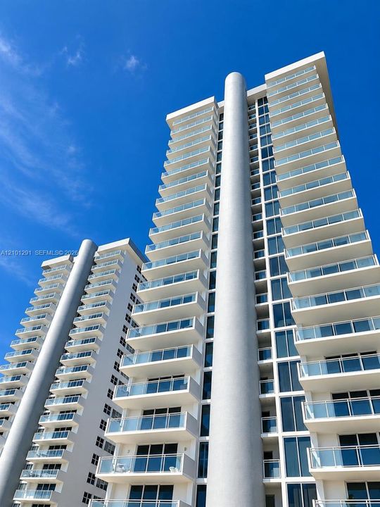 En Venta: $519,000 (2 camas, 2 baños, 1248 Pies cuadrados)