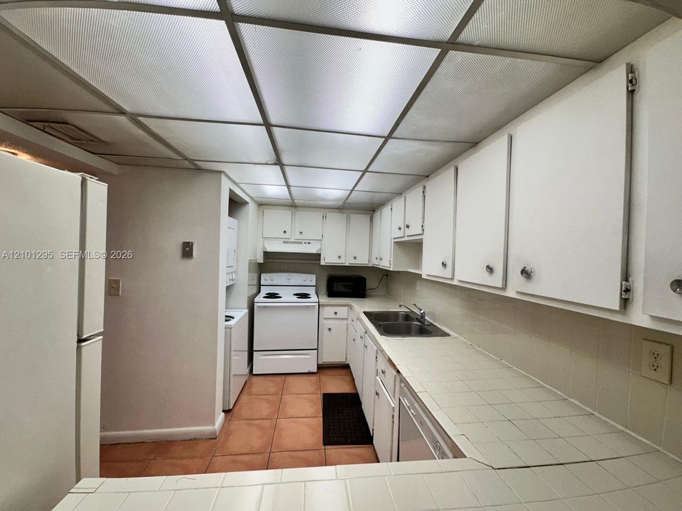 En Venta: $238,000 (2 camas, 2 baños, 960 Pies cuadrados)