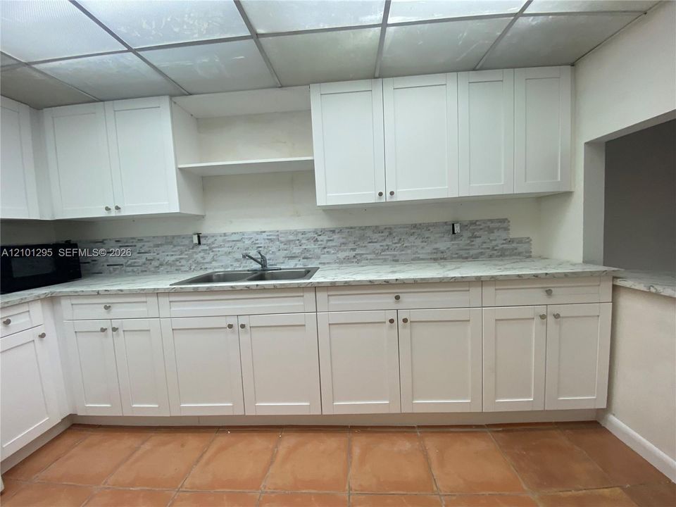 En Venta: $238,000 (2 camas, 2 baños, 960 Pies cuadrados)