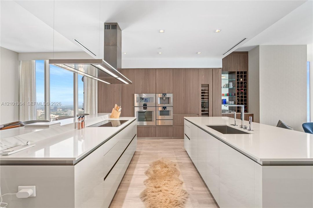 En Venta: $7,995,000 (4 camas, 5 baños, 3252 Pies cuadrados)