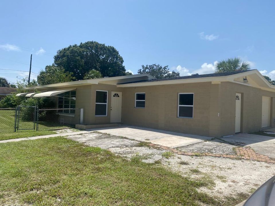 2315 Saint lucie Blvd