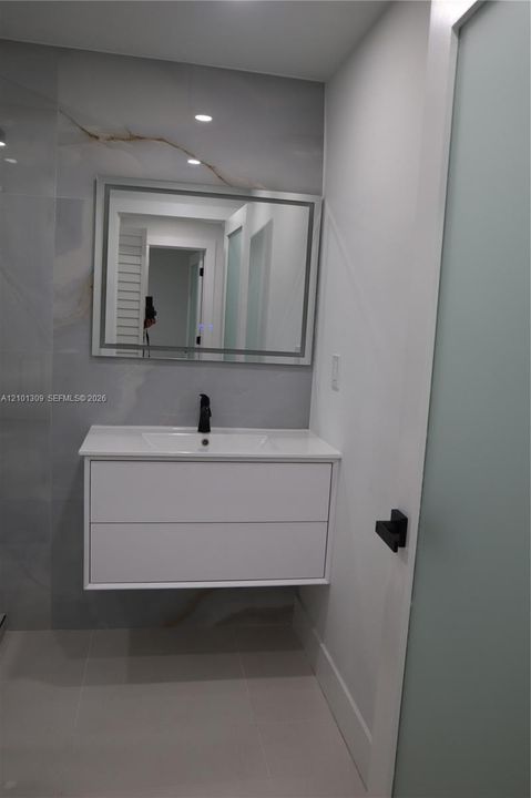 В аренду: $2,950 (3 спален, 2 ванн, 1340 Квадратных фут)