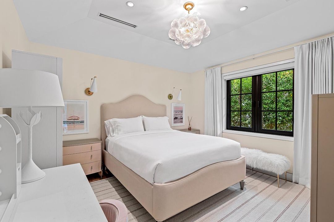 Guest Bed 1