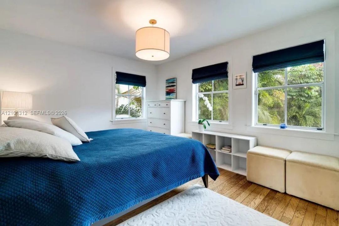 В аренду: $15,000 (4 спален, 3 ванн, 2820 Квадратных фут)