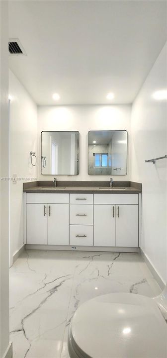 В аренду: $3,200 (2 спален, 2 ванн, 1071 Квадратных фут)