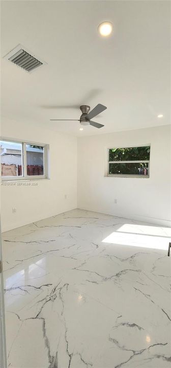 В аренду: $3,200 (2 спален, 2 ванн, 1071 Квадратных фут)
