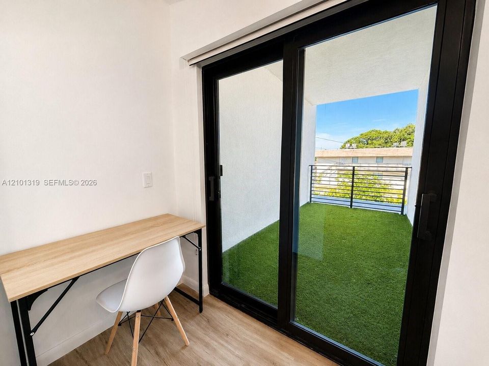 В аренду: $4,000 (3 спален, 2 ванн, 1500 Квадратных фут)