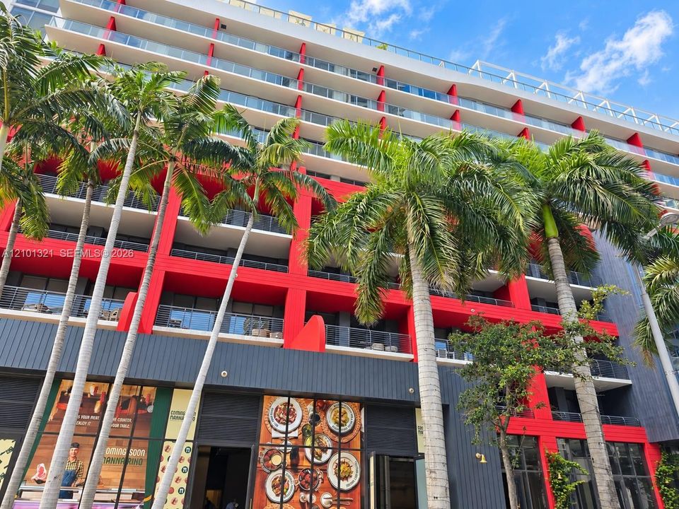 En Venta: $1,040,000 (2 camas, 2 baños, 785 Pies cuadrados)