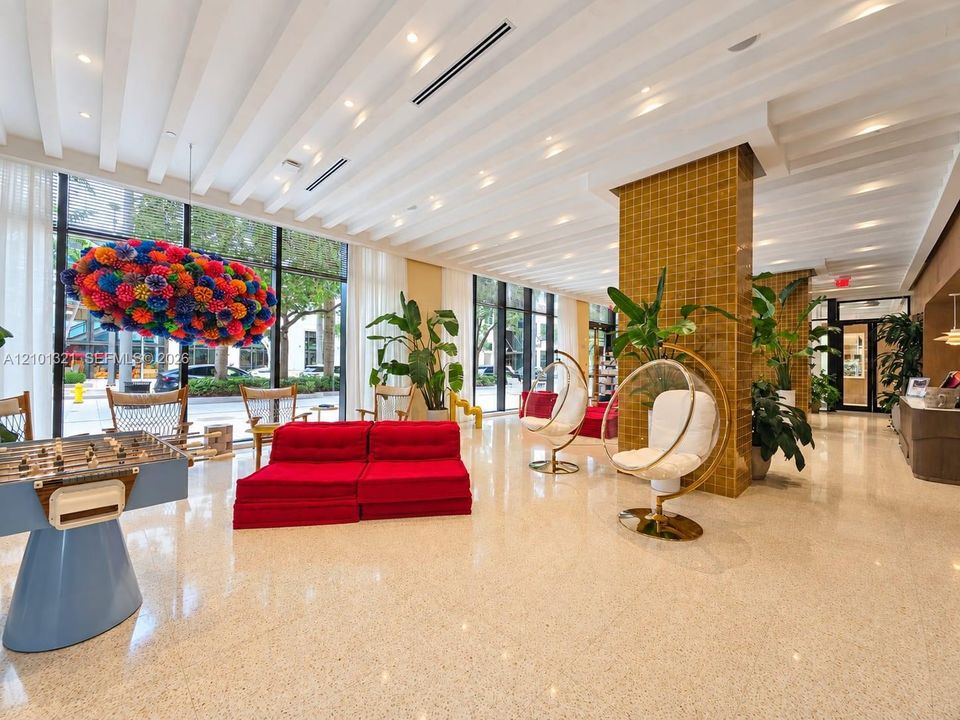En Venta: $1,040,000 (2 camas, 2 baños, 785 Pies cuadrados)