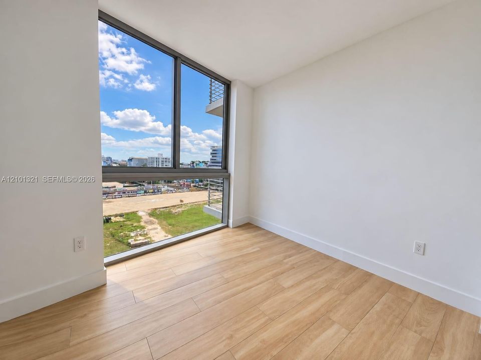En Venta: $1,040,000 (2 camas, 2 baños, 785 Pies cuadrados)