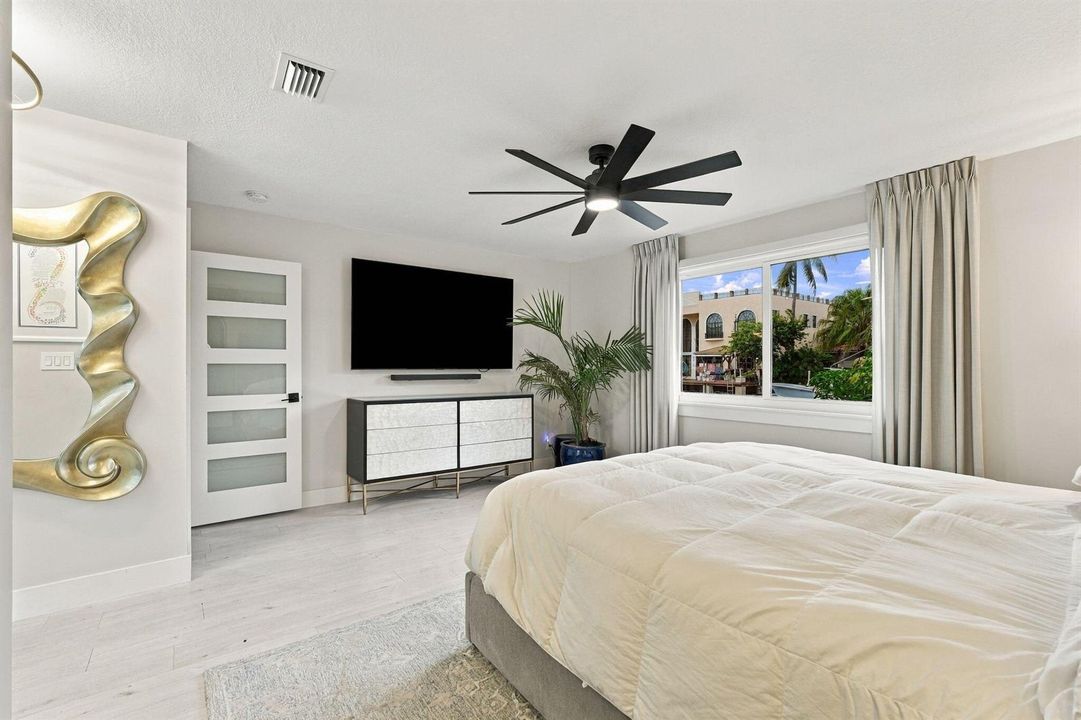 19-web-or-mls-116_Periwinkle_Dr_02278