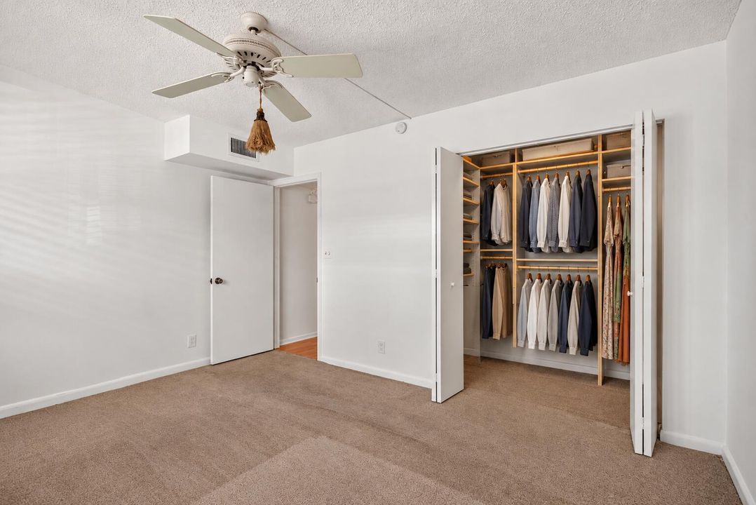 GUEST BEDROOM VIRTUAL CLOTHING