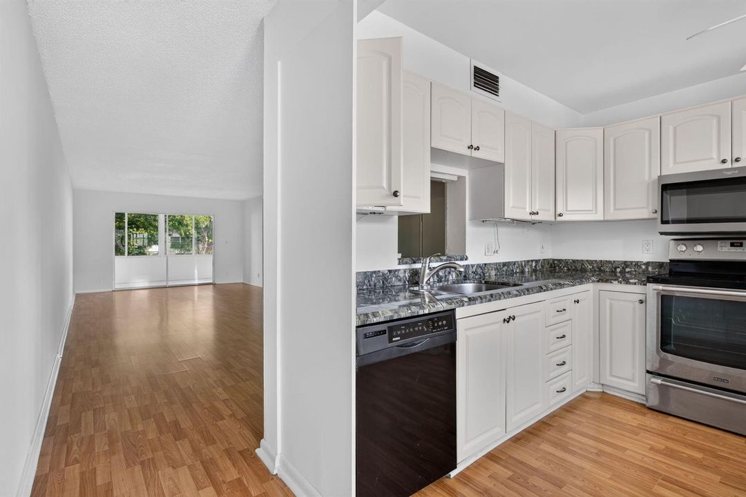 KITCHEN ENTRY