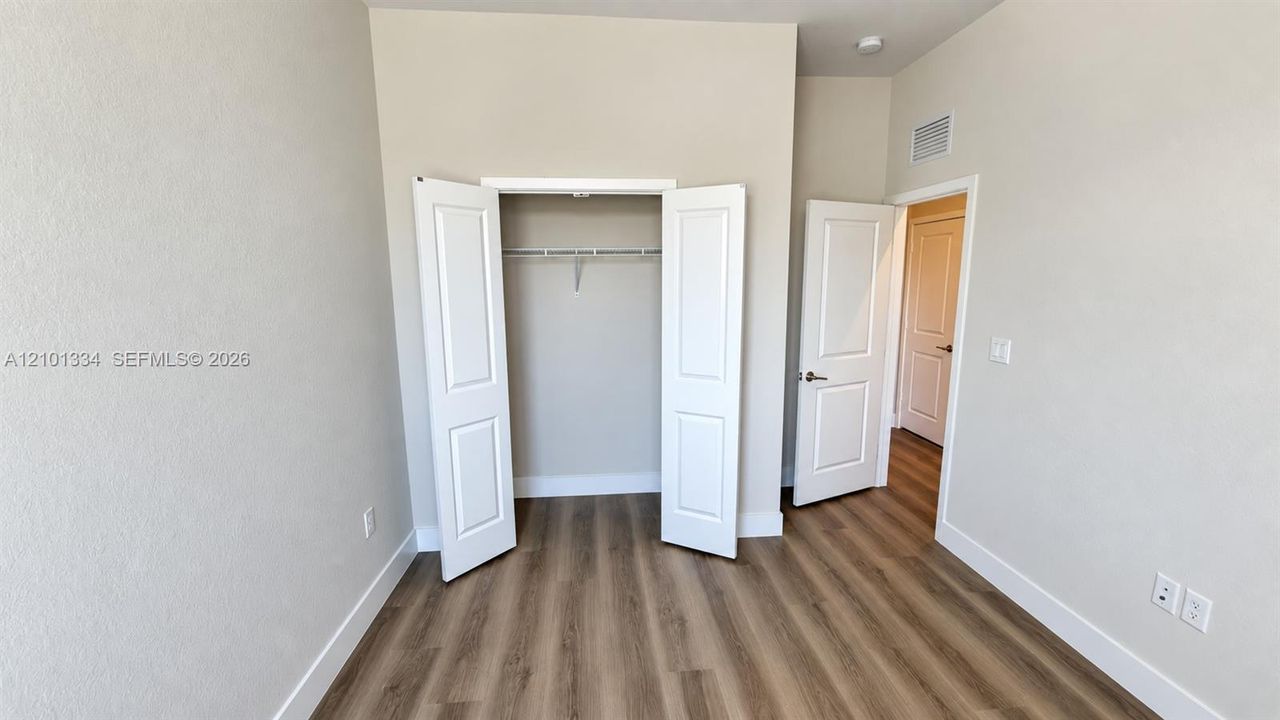 В аренду: $3,300 (3 спален, 2 ванн, 1530 Квадратных фут)