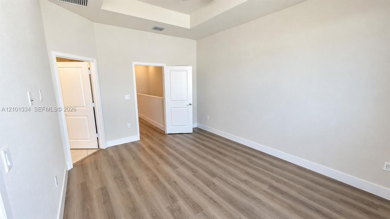 В аренду: $3,300 (3 спален, 2 ванн, 1530 Квадратных фут)