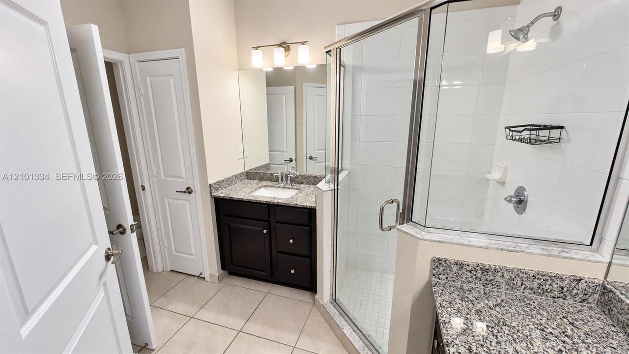 В аренду: $3,300 (3 спален, 2 ванн, 1530 Квадратных фут)