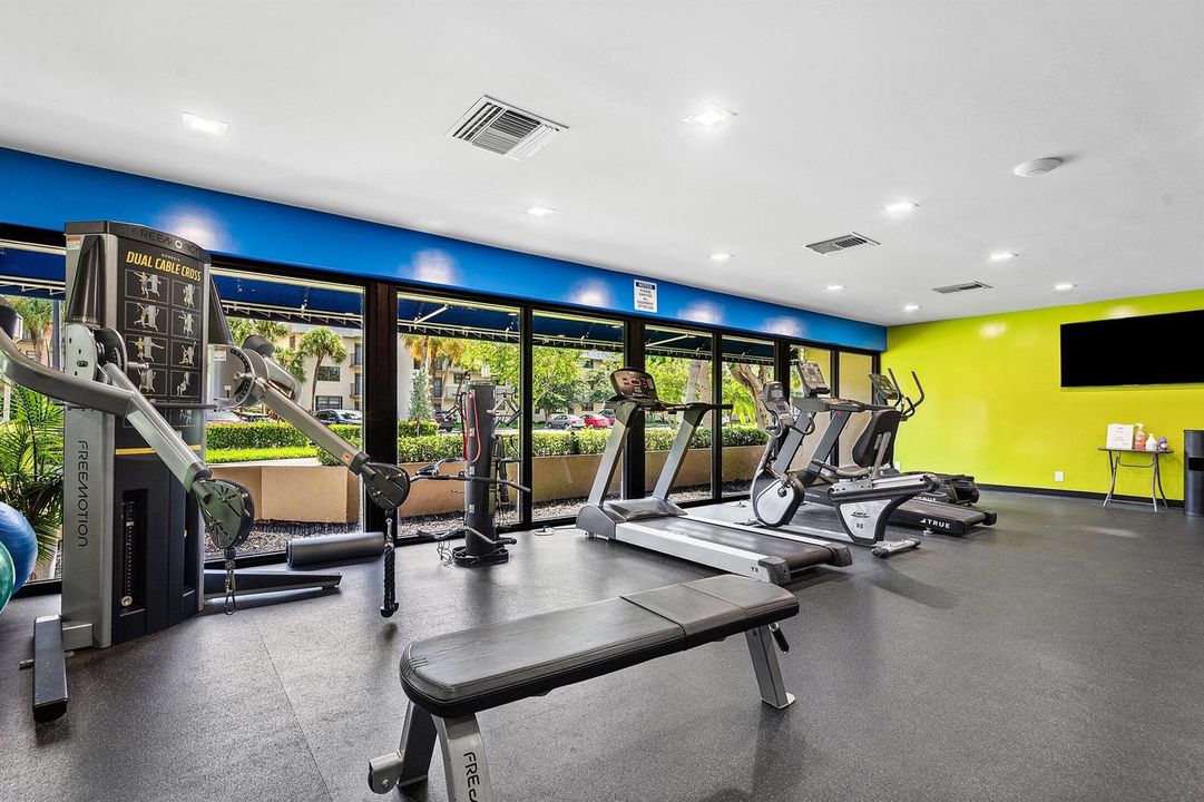 035-2440DCCountryClubBoulevard-Unit111-D