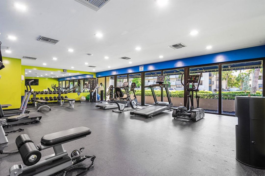 033-2440DCCountryClubBoulevard-Unit111-D
