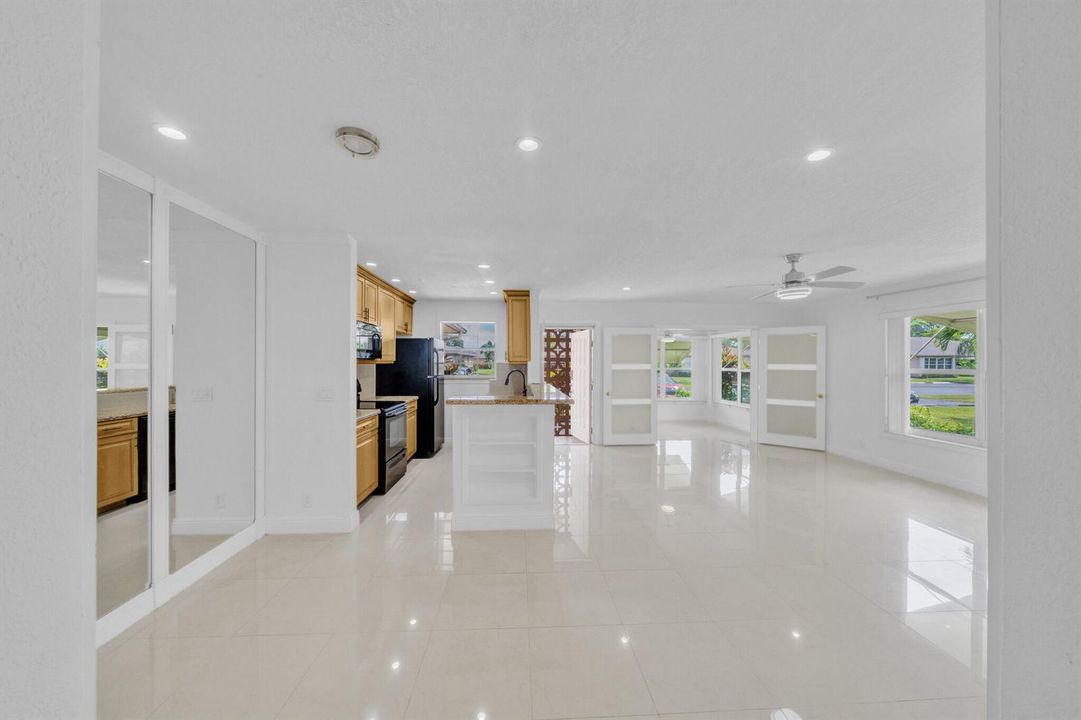 21 Living Area (1)