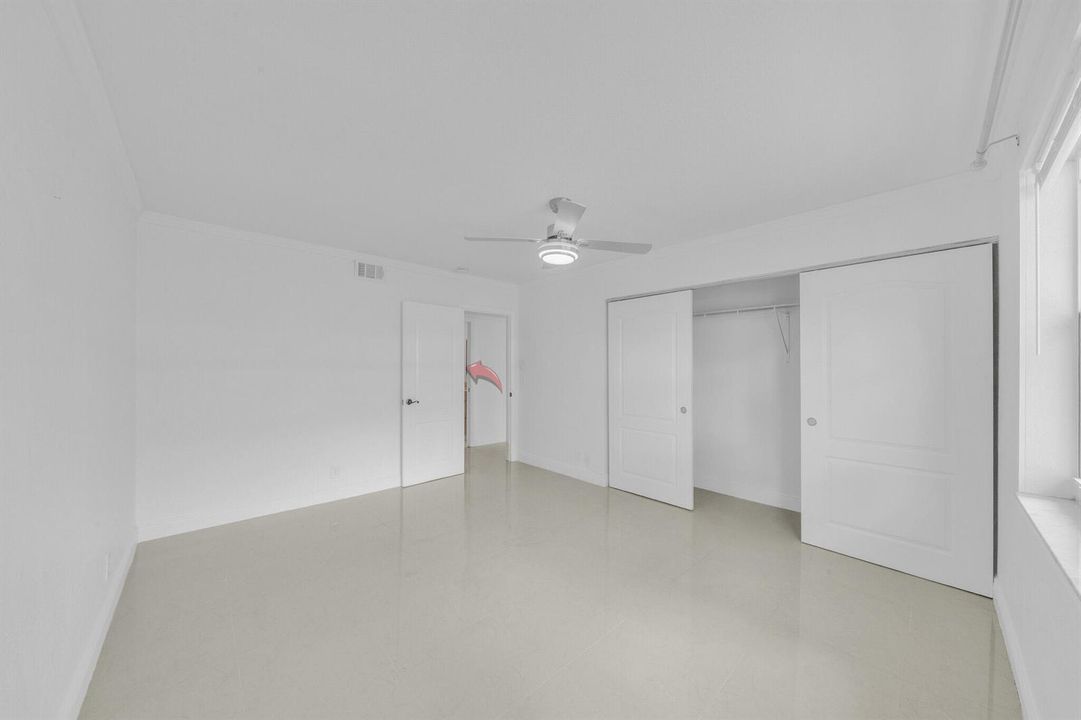 11 Guest Bedroom (2)