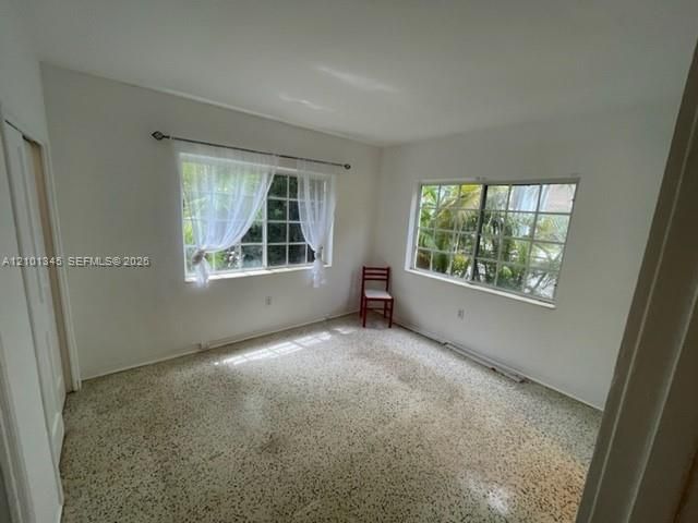 For Rent: $2,900 (2 beds, 2 baths, 1033 Square Feet)