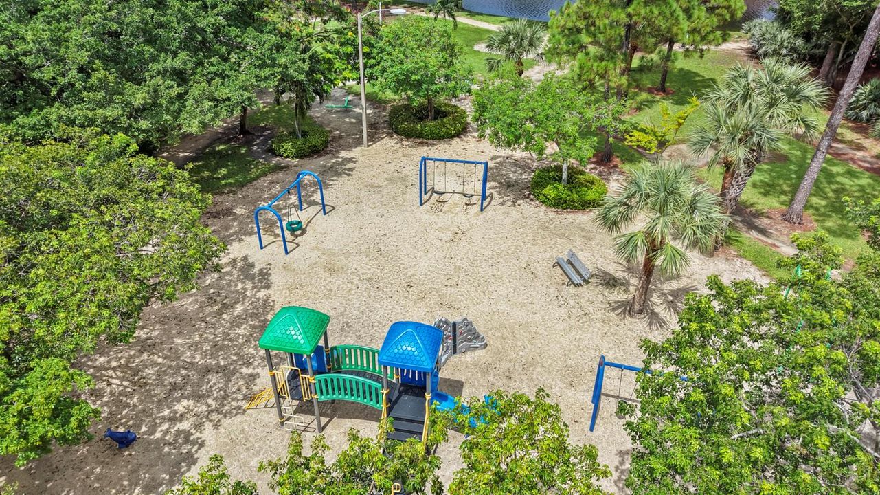 40_pbg + 19th lane - playground 01