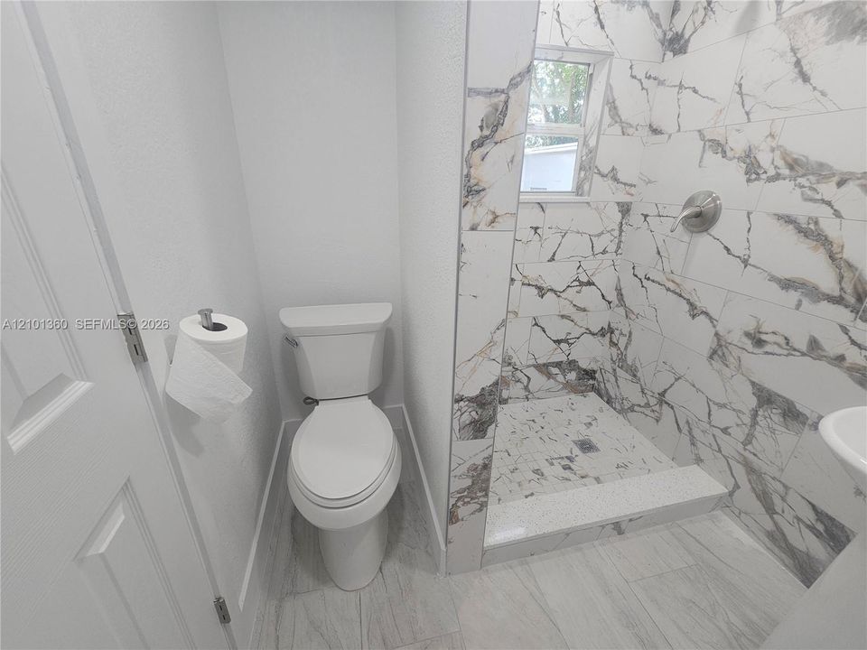 В аренду: $2,450 (2 спален, 1 ванн, 971 Квадратных фут)