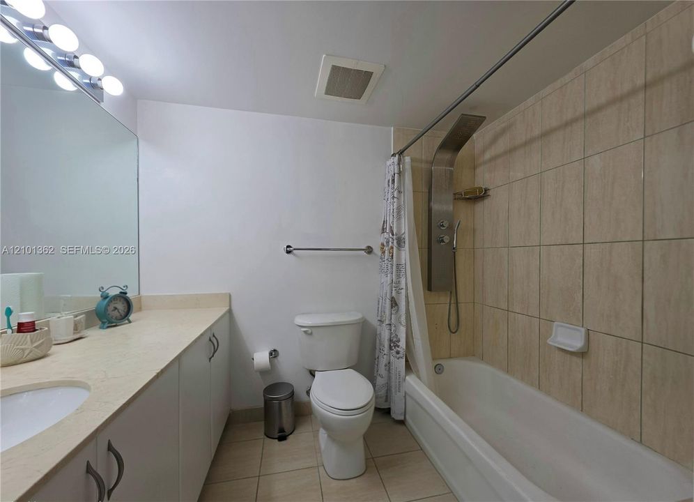 На продажу: $255,000 (0 спален, 1 ванн, 503 Квадратных фут)