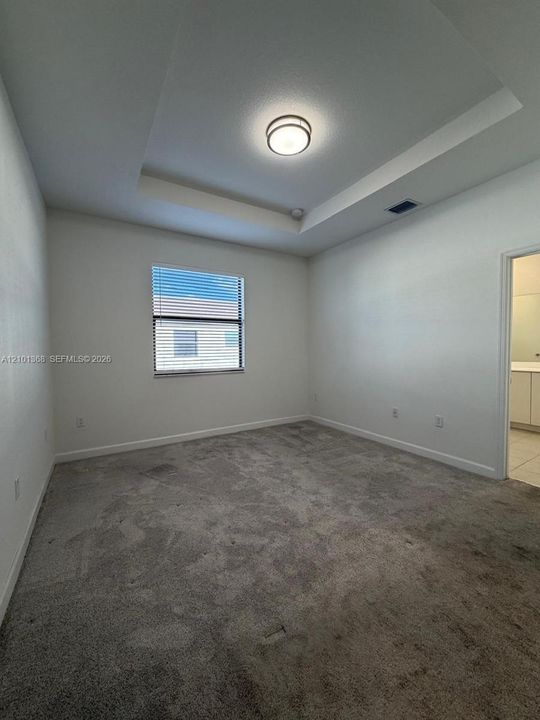 В аренду: $3,050 (3 спален, 2 ванн, 1695 Квадратных фут)
