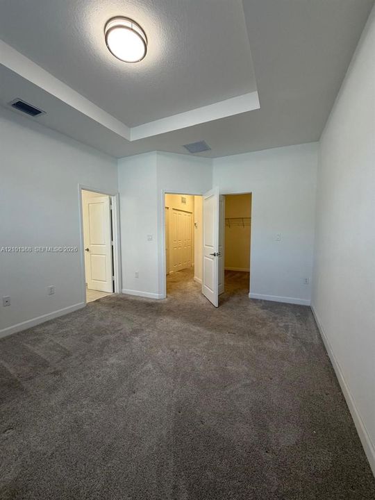 В аренду: $3,050 (3 спален, 2 ванн, 1695 Квадратных фут)
