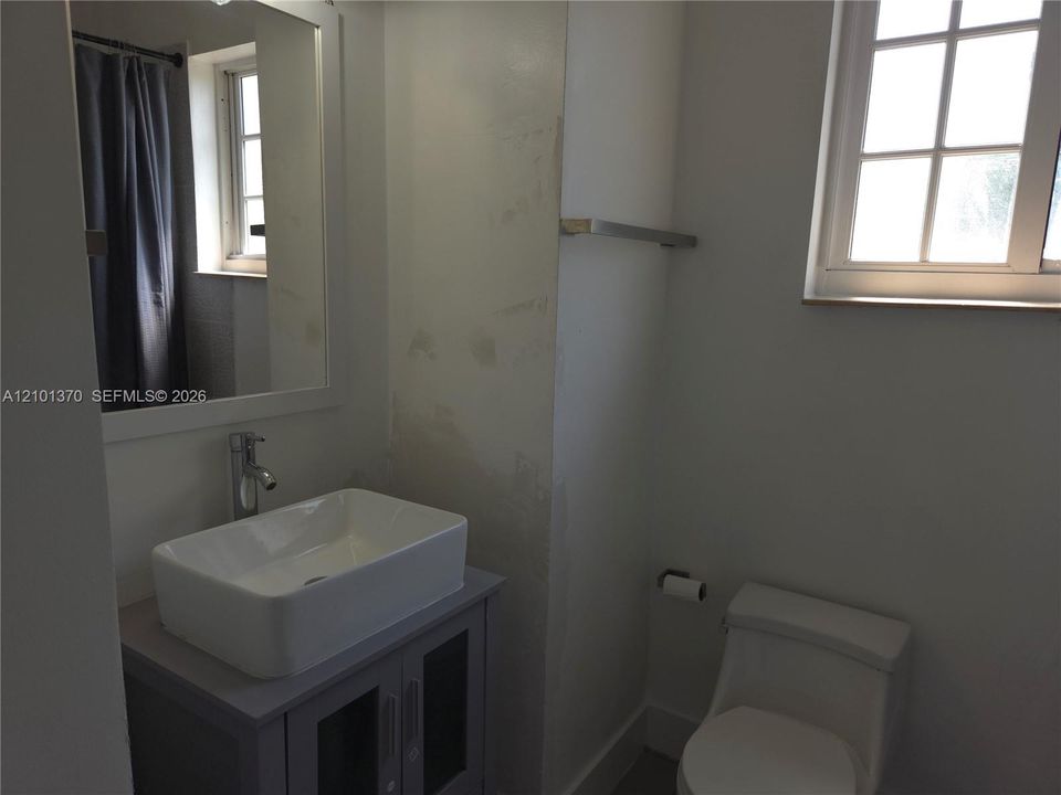 В аренду: $2,150 (2 спален, 2 ванн, 1000 Квадратных фут)