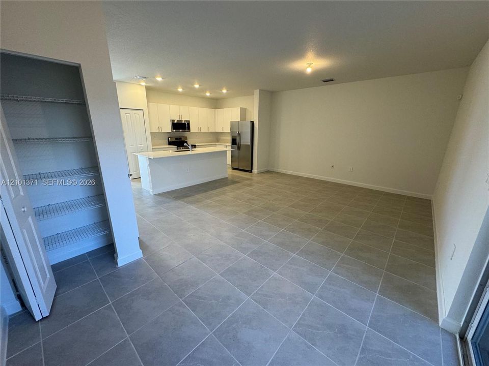 En Renta: $2,650 (3 camas, 2 baños, 1548 Pies cuadrados)