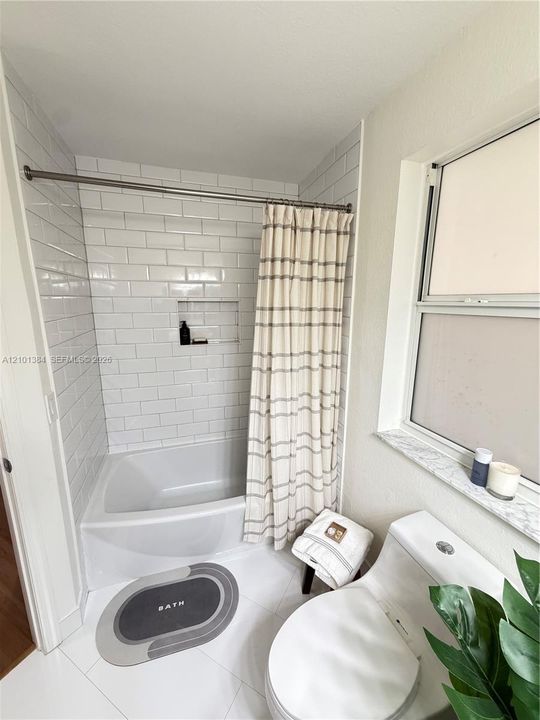 В аренду: $3,000 (2 спален, 2 ванн, 1206 Квадратных фут)