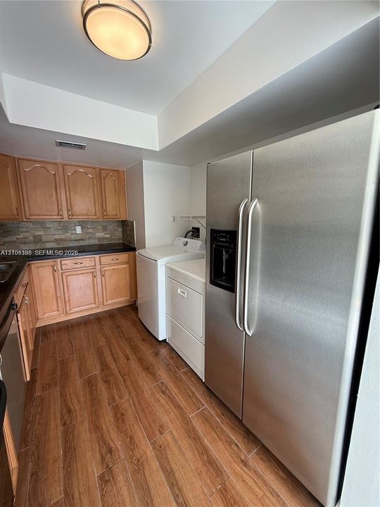 En Renta: $2,400 (3 camas, 2 baños, 1080 Pies cuadrados)