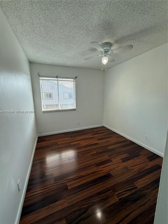 En Renta: $2,400 (3 camas, 2 baños, 1080 Pies cuadrados)