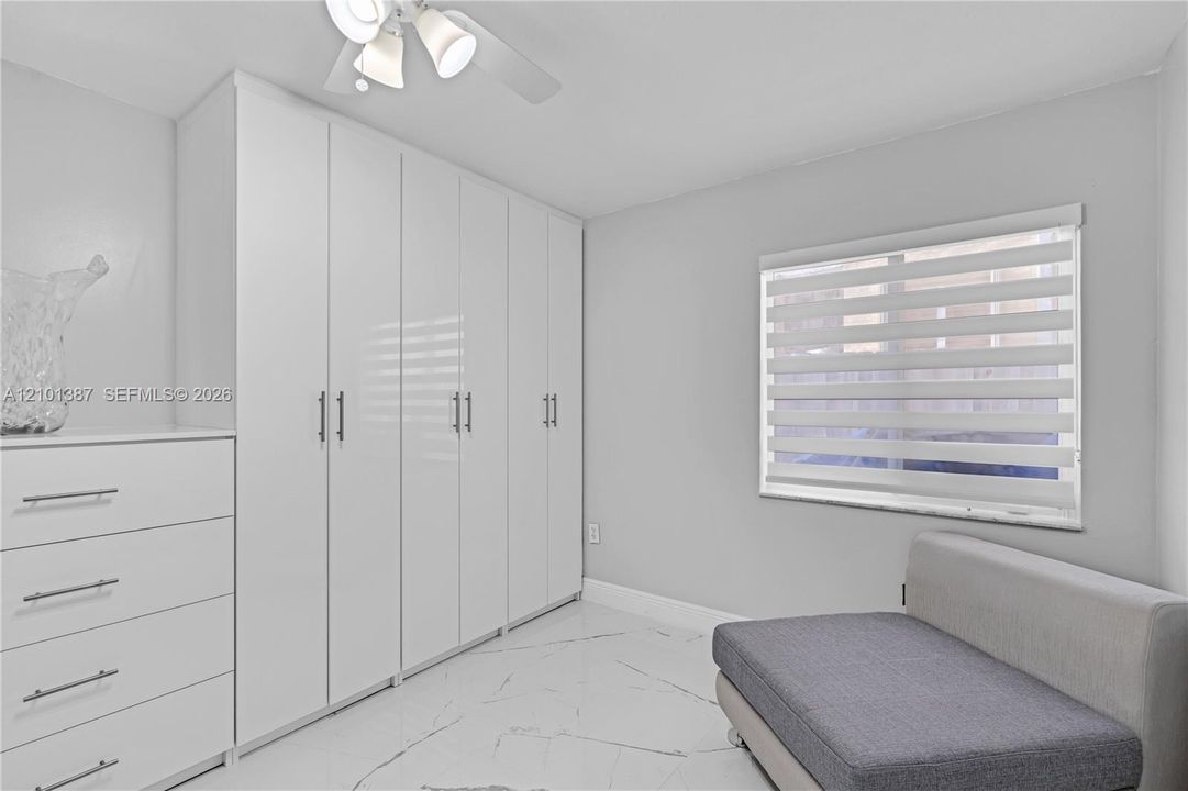 For Sale: $899,000 (4 beds, 3 baths, 1938 Square Feet)
