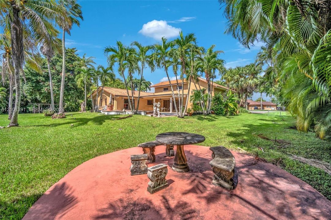 En Venta: $2,199,000 (4 camas, 4 baños, 3808 Pies cuadrados)