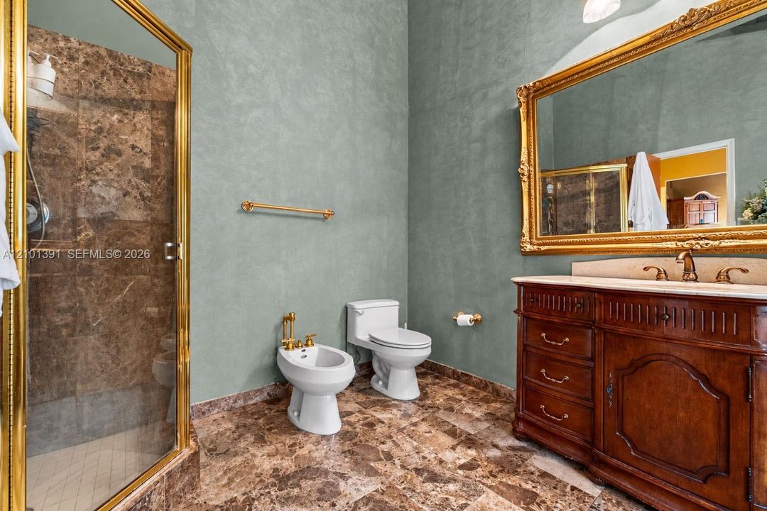 En Venta: $2,199,000 (4 camas, 4 baños, 3808 Pies cuadrados)