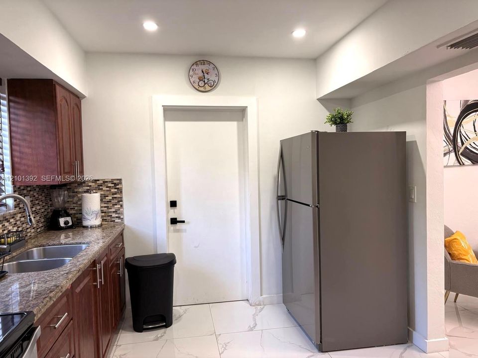 For Sale: $722,000 (3 beds, 2 baths, 1644 Square Feet)