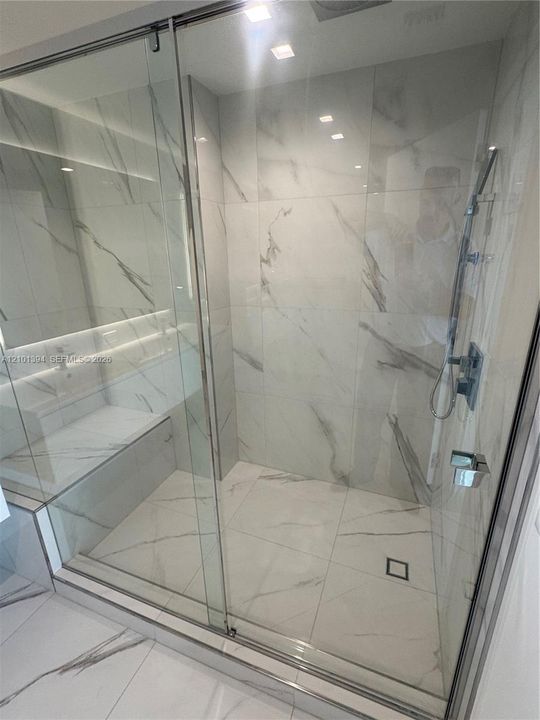 В аренду: $4,950 (2 спален, 2 ванн, 0 Квадратных фут)