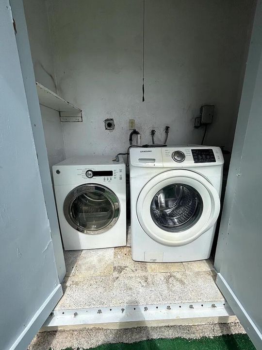 Private Laundry