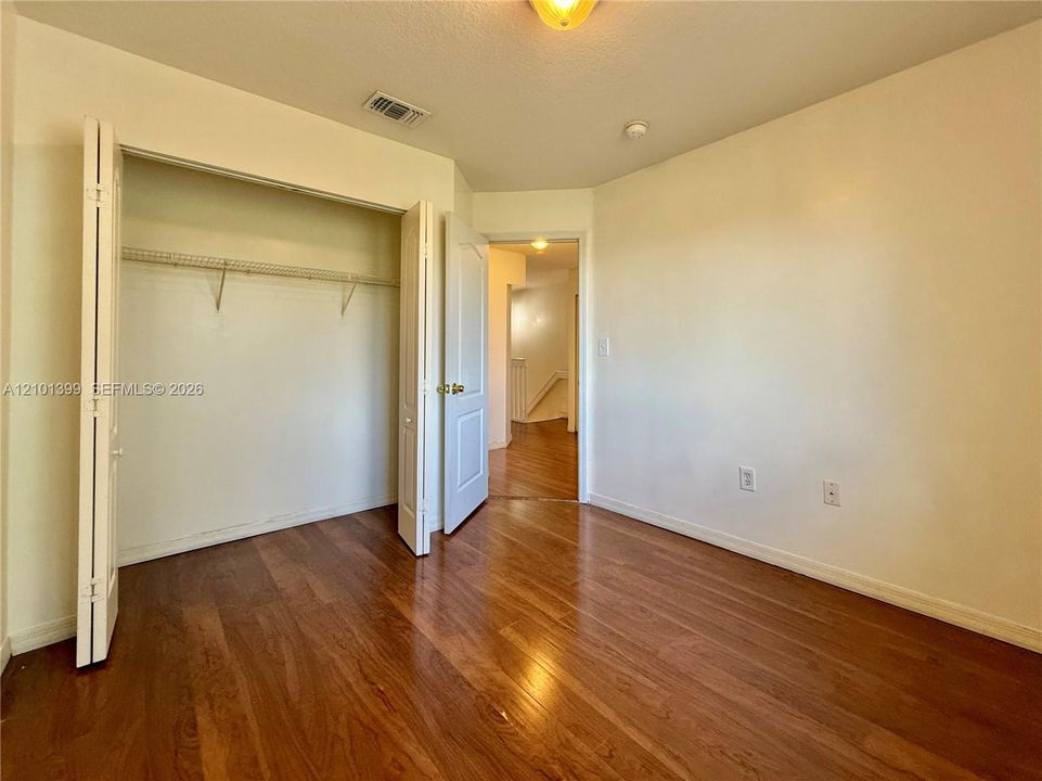 В аренду: $2,695 (3 спален, 2 ванн, 1372 Квадратных фут)