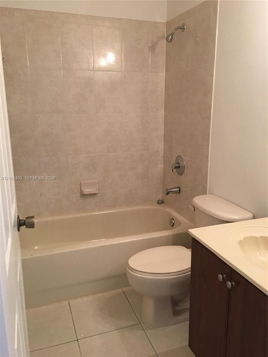En Renta: $2,900 (3 camas, 2 baños, 1705 Pies cuadrados)