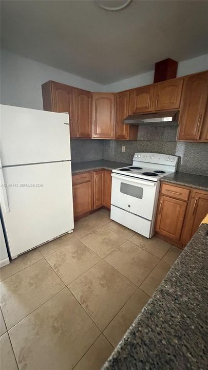 En Renta: $2,200 (8 camas, 4 baños, 4639 Pies cuadrados)